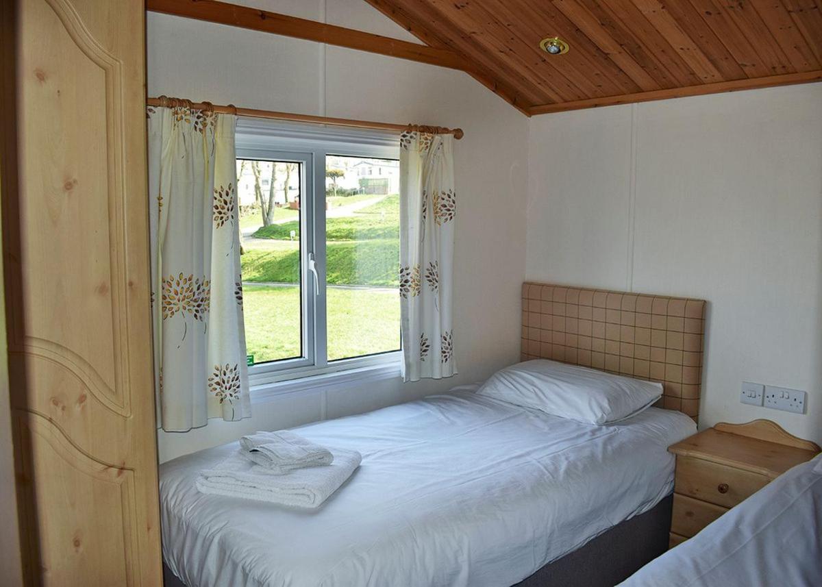 Newlands Park Hotel Charmouth Exterior photo