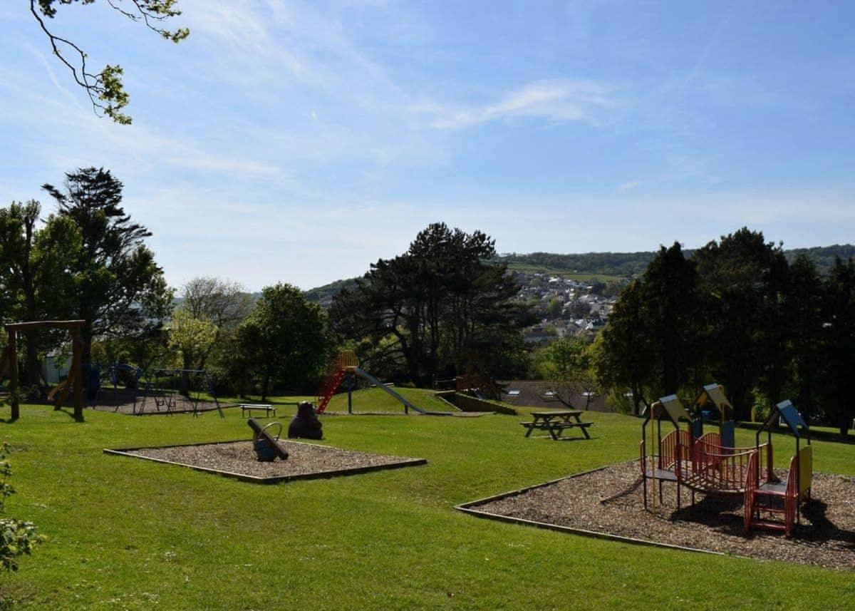 Newlands Park Hotel Charmouth Exterior photo